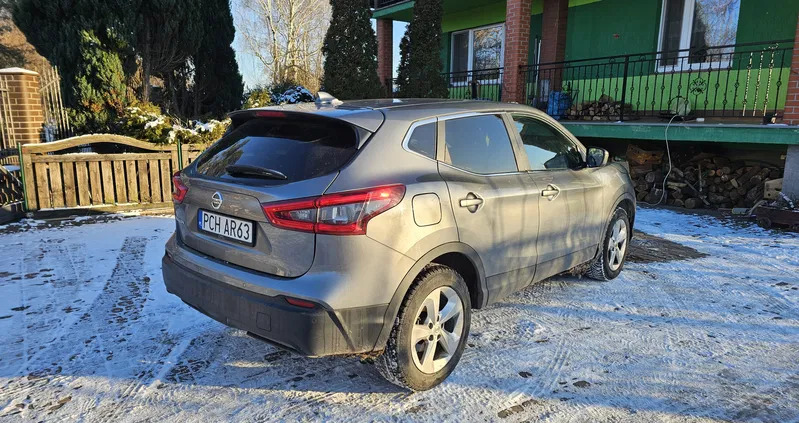 samochody osobowe Nissan Qashqai cena 63000 przebieg: 120000, rok produkcji 2017 z Margonin